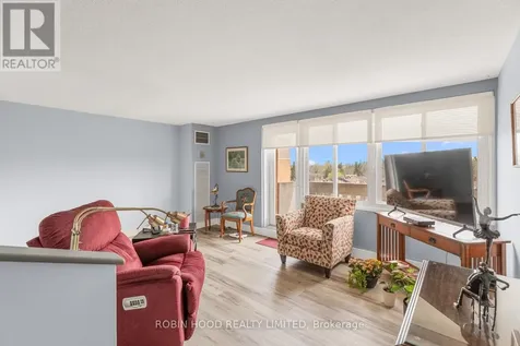 1599 Lassiter Terrace Ottawa ON K1J 8R6