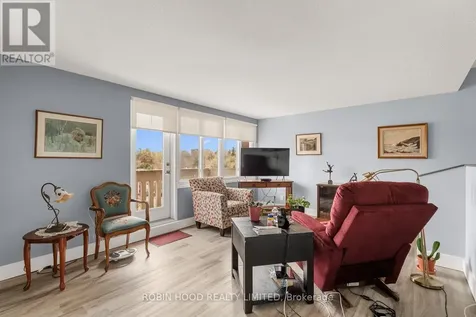 1599 Lassiter Terrace Ottawa ON K1J 8R6