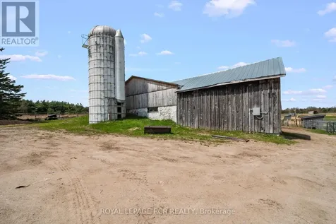 487233 30 Sideroad Mono ON L9V 1G9