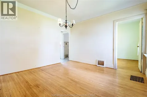 38 Barthe Street Chatham ON N7L 1T4