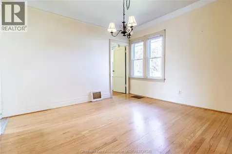 38 Barthe Street Chatham ON N7L 1T4