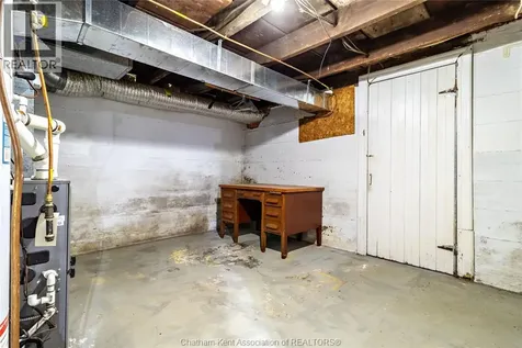 38 Barthe Street Chatham ON N7L 1T4