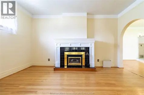 38 Barthe Street Chatham ON N7L 1T4