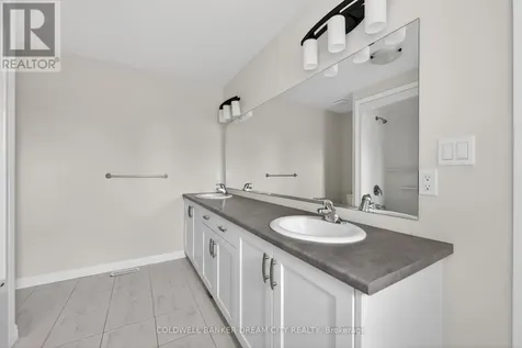 98 Livingston Drive Tillsonburg ON N4G 0J3