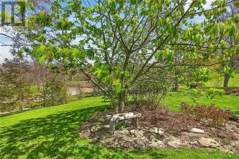 46 Erie Street North Haldimand ON N0A 1P0