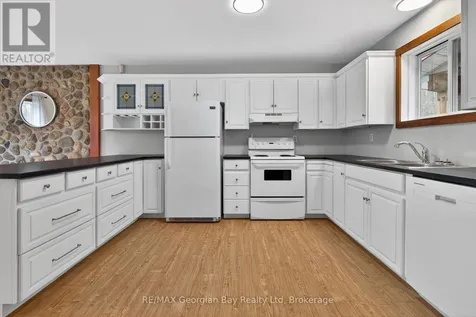 90 Farlain Lake Road West Tiny ON L9M 0B9