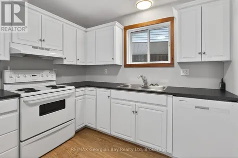 90 Farlain Lake Road West Tiny ON L9M 0B9