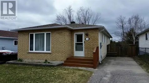 132 Taylor Boulevard Elliot Lake ON P5A 3K8