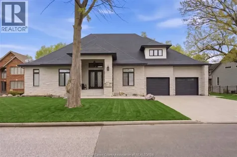 1094 Roseland Drive South Windsor ON N9G 1T8