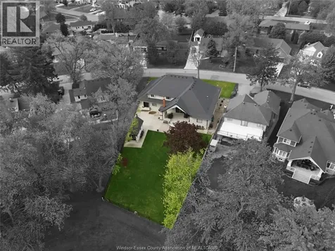 1094 Roseland Drive South Windsor ON N9G 1T8
