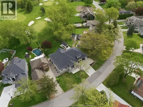 1094 Roseland Drive South Windsor ON N9G 1T8