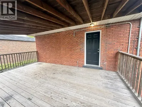 837 Louis Avenue Windsor ON N8A 1X4