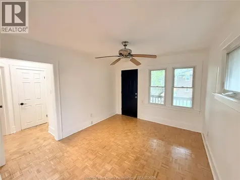 837 Louis Avenue Windsor ON N8A 1X4