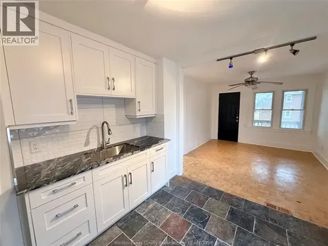 837 Louis Avenue Windsor ON N8A 1X4