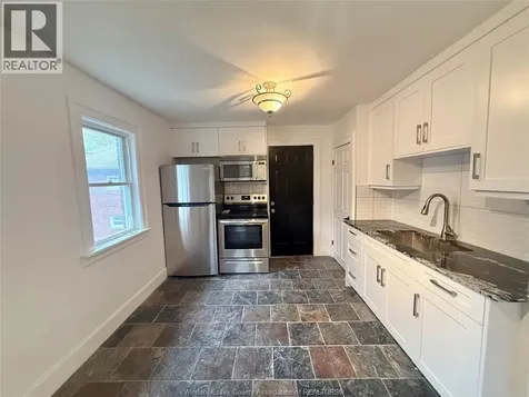 837 Louis Avenue Windsor ON N8A 1X4
