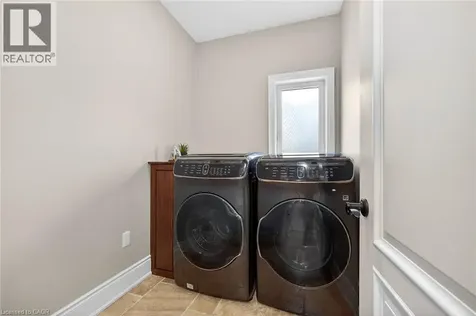 775 King Road Burlington ON L7T 3K7