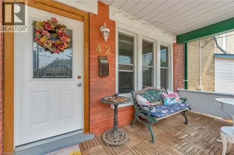 42 Shanley Street Kitchener ON N2H 5N0