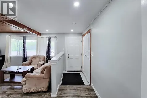 463 Wellington Street North Hamilton ON L8L 5B4