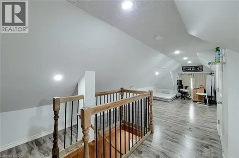463 Wellington Street North Hamilton ON L8L 5B4