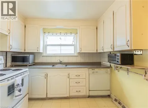 1 Snaresbrook Drive Toronto ON M9W 2N5