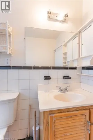 1 Snaresbrook Drive Toronto ON M9W 2N5
