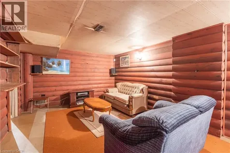 1 Snaresbrook Drive Toronto ON M9W 2N5