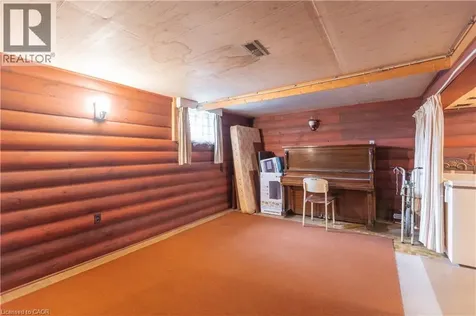 1 Snaresbrook Drive Toronto ON M9W 2N5
