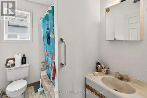 24 Rideau Street Westport ON K0G 1X0