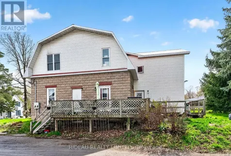 24 Rideau Street Westport ON K0G 1X0