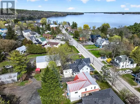 24 Rideau Street Westport ON K0G 1X0