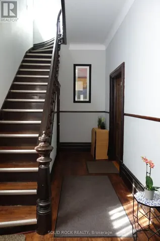 289 Wilbrod Street Ottawa ON K1N 6M3