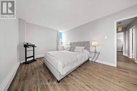 505 St Laurent Boulevard Ottawa ON K1K 3X4