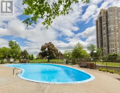 505 St Laurent Boulevard Ottawa ON K1K 3X4