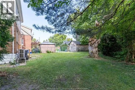 738 Brock Windsor ON N9C 2T4