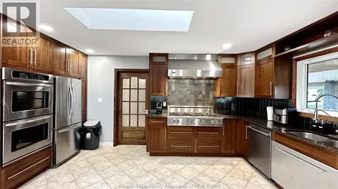 1720 Lakeshore Road 123 Lakeshore ON N0R 1V0