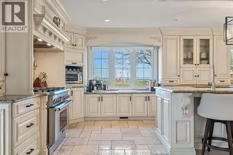 13038 Riverside Drive Tecumseh ON N8N 1A8