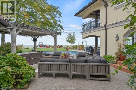 13038 Riverside Drive Tecumseh ON N8N 1A8