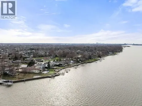 13038 Riverside Drive Tecumseh ON N8N 1A8