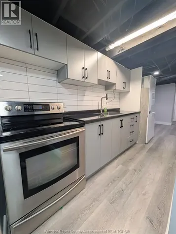 3456 Everts Avenue Windsor ON N9E 2W1