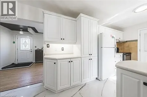 267 Erb Street East Waterloo ON N2J 1N6