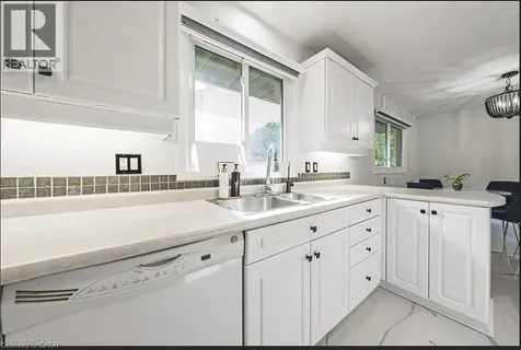 267 Erb Street East Waterloo ON N2J 1N6