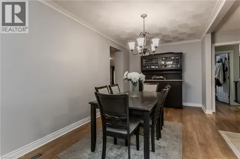 283 Vilma Drive Oakville ON L6L 3J9