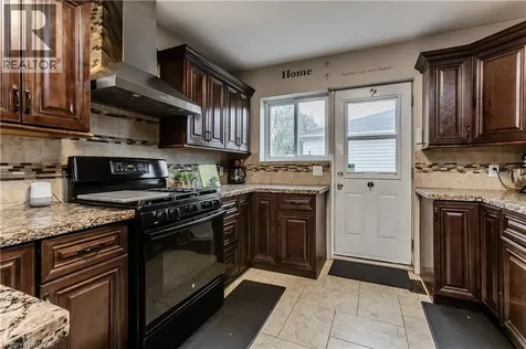 283 Vilma Drive Oakville ON L6L 3J9