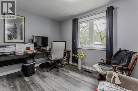 283 Vilma Drive Oakville ON L6L 3J9