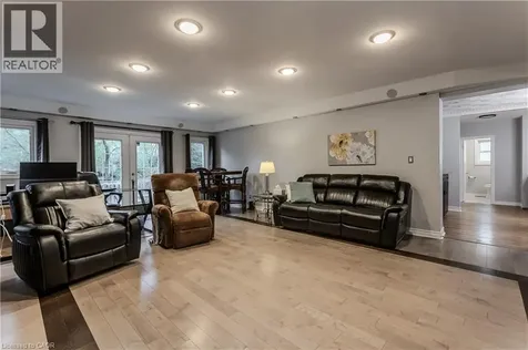 283 Vilma Drive Oakville ON L6L 3J9