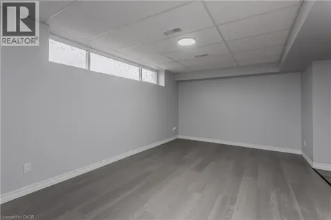 283 Vilma Drive Oakville ON L6L 3J9