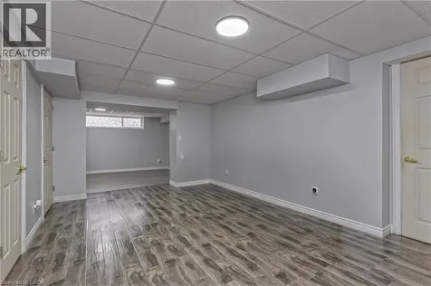 283 Vilma Drive Oakville ON L6L 3J9