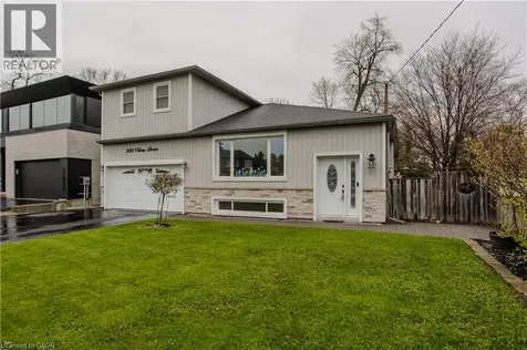 283 Vilma Drive Oakville ON L6L 3J9