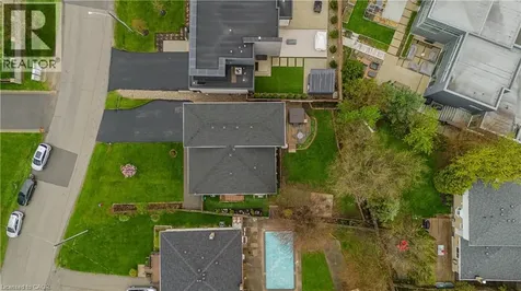283 Vilma Drive Oakville ON L6L 3J9