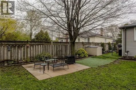 283 Vilma Drive Oakville ON L6L 3J9